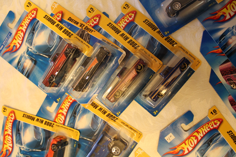 Illustration for article titled Enormous Die-Cast Collection - Box 10 - 2008 HW